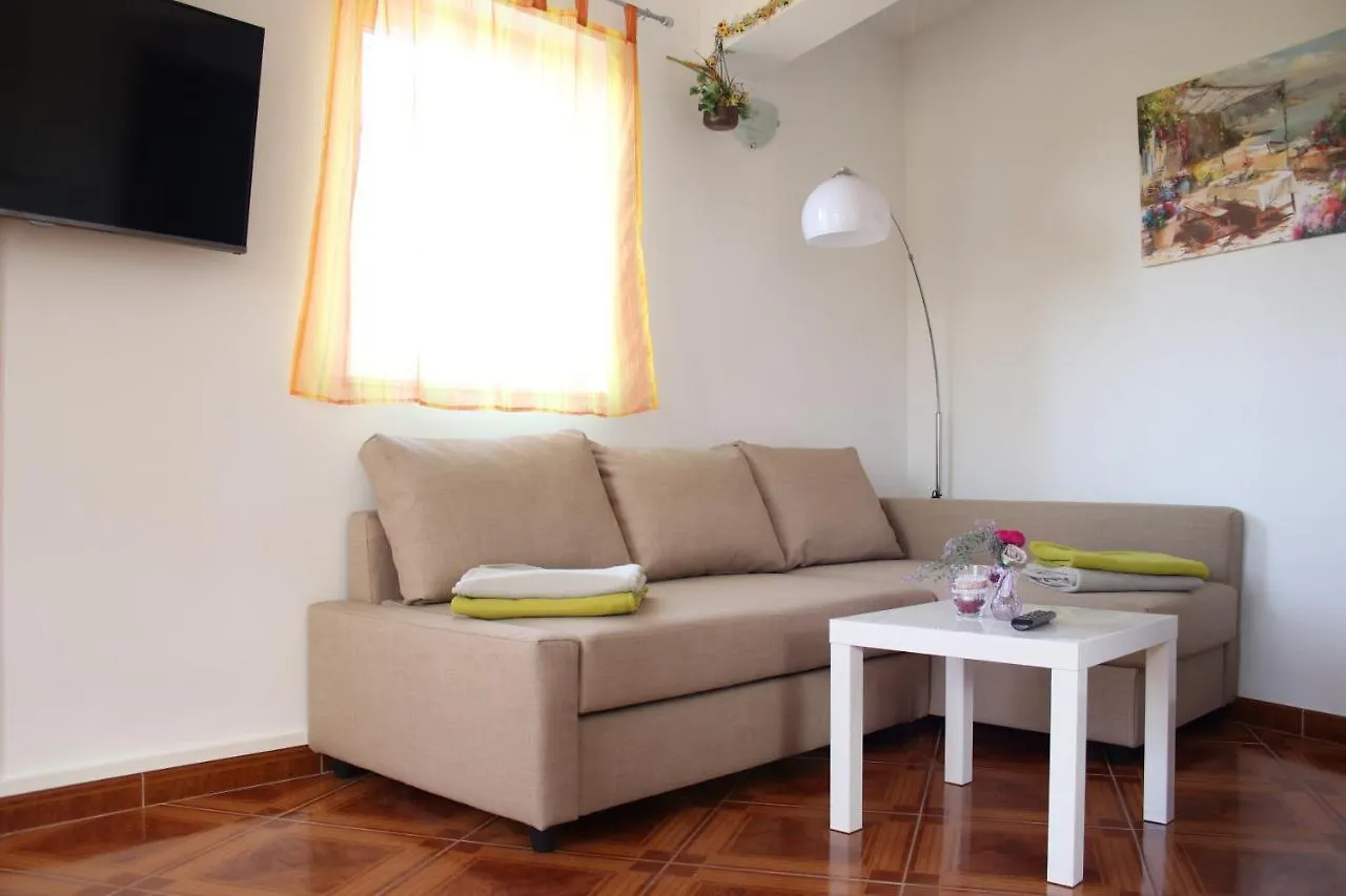Apartments Pegla Nerezine 0*,  Croatia