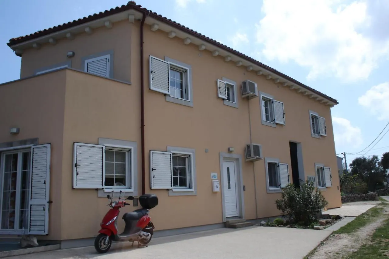 Apartments Pegla Nerezine